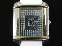 在飛比找Yahoo!奇摩拍賣優惠-石英錶 [GUESS I65100L2] GUESS 方型潮