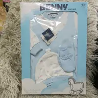 在飛比找蝦皮購物優惠-❤️BENNY mini 純棉 新生兒 套裝 連身衣 禮盒