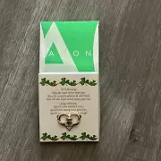 NIB Avon Vintage SHAMROCK CLADDAGH Heart Hands Nina Ricci Brooch