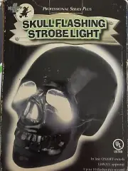 ANIMATED BLACK GOTH SKULL FLASHING STROBE LIGHT LAMP Party Haunted Decor