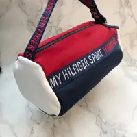 在飛比找蝦皮購物優惠-美國百分百【全新真品】 Tommy Hilfiger 斜背包