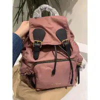 在飛比找Yahoo!奇摩拍賣優惠-二手正品 Burberry Rucksack 書包 粉色 金