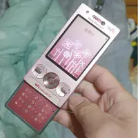 在飛比找蝦皮購物優惠-出清經典收藏 Sony Ericsson W705 粉色 經