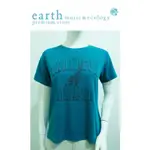 ☆一身衣飾☆ 全新日本文青系品牌【EARTH MUSIC&ECOLOGY】孔雀綠 長頸鹿 美T~直購價329~🍨箱