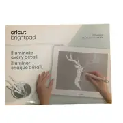 Cricut BrightPad | Plug-In Illuminating Workspace | DIY Tracing, Weeding