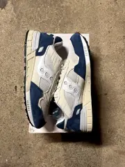 Saucony Shadow 5000 White Blue - size 6