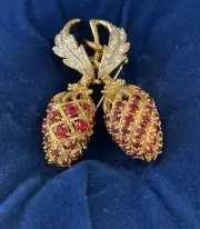 Vintage JBK Camrose & Kross 18K Gold Plated double Crystal Berry Sprig Brooch