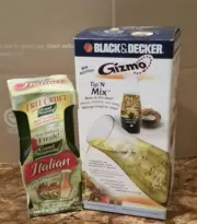 Black&Decker Gizmo Tip N Mix with Good Seasons Glass Cruet Bundle