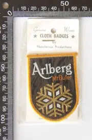 VINTAGE ARLBERG Mt BULLER SNOW SKIING SOUVENIR PATCH WOVEN CLOTH SEW-ON BADGE