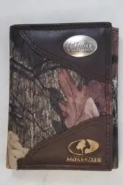 ZEP PRO Ole Miss Rebels Mossy Oak Camo Trifold Wallet Tin Gift Box