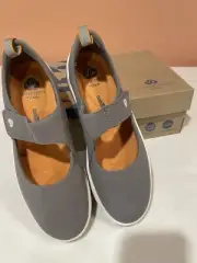 Clarks Cloudsteppers Arla Air Grey 6.5 M, Hook & Loop Closure
