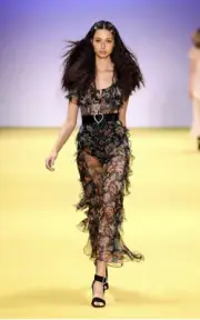 BNWT Alice McCall oh oh oh maxi dress size 6