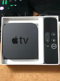 在飛比找Yahoo!奇摩拍賣優惠-Apple TV 4K 32GB 二手 外觀如新 誠可議