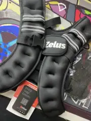 ZELUS Weighted Vest 12 lb Weight Vest Reflective Stripe Black Single Front Strap