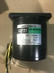 NEW Oriental Motor Reversible Motor 4Rk25Gn-C 1250/1550R/MIN 25W 200V