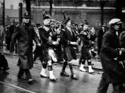 Scots kilts bagpipes pictured procession 'Hunger Walkers' arri- 1932 Old Photo