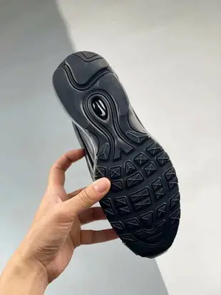 Supreme x Nike Air Max 98 TL 運動鞋