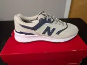 NEW IN BOX MEN'S NEW BALANCE 997 SL SHOES, COLOR: SAND/NAVY/WHITE, SIZE: 9