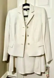 NEW WITH TAGS KASPER SKIRT SUIT JACKET IVORY WHITE PINSTRIPE PETITE 8P $280
