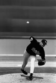 Ben McDonald Baltimore Orioles pitches 1990s Old Photo 2