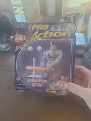Nice 1998 Starting Lineup Pro Action Mark Mcgwire Figure. NIB