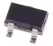 2x Microchip VOLTAGE SUPERVISORS 15Pcs 2.85-3V 3-Pin SC-70 Surface Mount