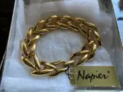 Vintage Napier Gold Tone PAT 4.774.743 Link Elegant Bracelet