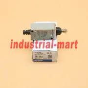 1Pcs New OMRON HL-5200 HL-5200 Limit Switch in box free shipping