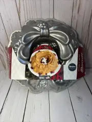 Nordic Ware USA Wreath Bundt Cake Pan New With Tags