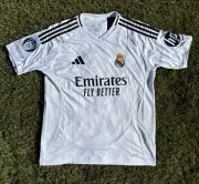 Mbappe #9 Real Madrid 24/25 Home Kit Men’s M Medium Jersey Retro Soccer