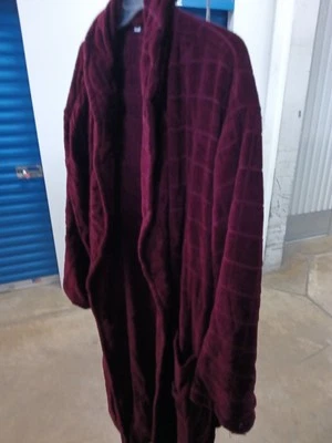 New Old Stock Merona Plush Bath Robe Red L/XL