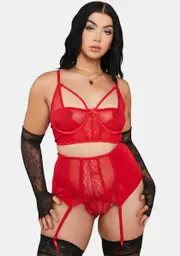 Plus Scarlet Daisy 3-Piece Garter Set