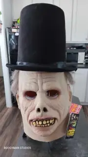 lon chaney phantom of the opera mask new with tags never worn