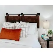 The Merchant Quarters: Contemporary Seaside Charm