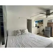 Studio By The Beach In Waikiki | Short Walk To The Beach