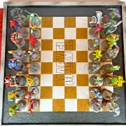 Eaglemoss Marvel Chess set complete 32 pieces in box, board, and magazines