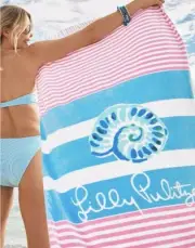 New Lilly Pulitzer GWP Oversized Beach Towel Soleil It On Me Blue & Pink Stripe