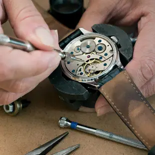 手錶維修 配件更換 電池更換 手錶玻璃鏡面更換 手錶配件維修