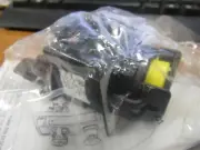 NEW APPLETON UCS HAZARDOUS LOCATION PUSHBUTTON YELLOW