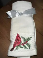 Set Embroidered Cardinal Bird Ivory Cotton Fingertip Bathroom Towel - Believe A2