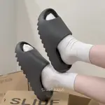 【日本正品代購】ADIDAS YEEZY SLIDE GRANITE 拖鞋 鐵灰 深灰 巖灰 ID4132