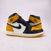 Air Jordan 1 Retro High OG "TAXI" 2022 - Size 8.5 - 555088 711 (2616-6)