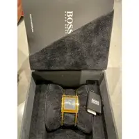 在飛比找蝦皮購物優惠-Hugo boss 金色手環手錶