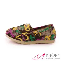 在飛比找momo購物網優惠-【MOM】韓版休閒舒適帆布鞋 懶人樂福鞋 童鞋(彩印數字棕)
