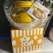 Ecolution Micro-Pop Microwave Popcorn Popper - 1 1/2 Qt - 1.5 Quart - Yellow NWT