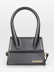 Black Leather Le Chiquito Moyen Bag