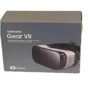 SAMSUNG GEAR VR powered by OCULUS (SM-R322) VIRTUAL REALITY HEADSET NEVER USED