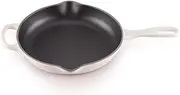 [Le Creuset] Signature Enamelled Cast Iron Skillet Frying Pan with Helper Handle and Two Pouring Lips, 23 cm, Shell Pink, 20182237770422