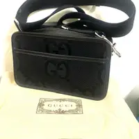 在飛比找PopChill優惠-[二手] 近全新*Gucci 黑色jumbo GG帆布*小包