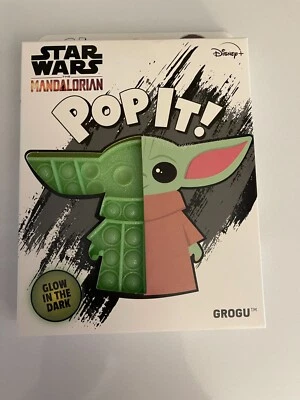 New Disney Star Wars The Mandalorian Pop It! Grogu-GLOW IN THE DARK Brand New